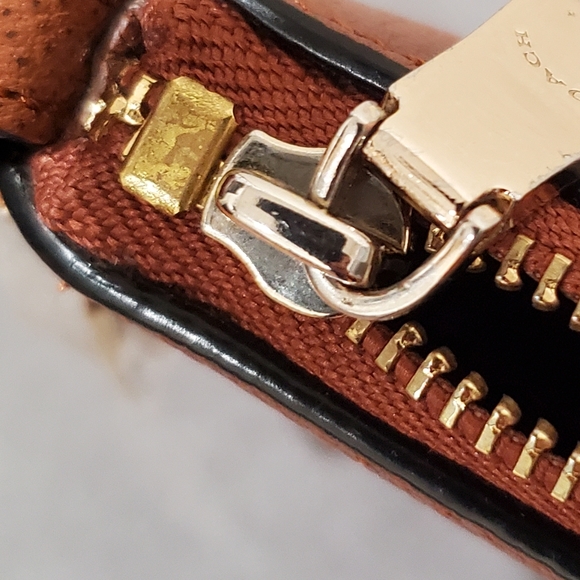 Coach small crossbody - Picture 9 of 10